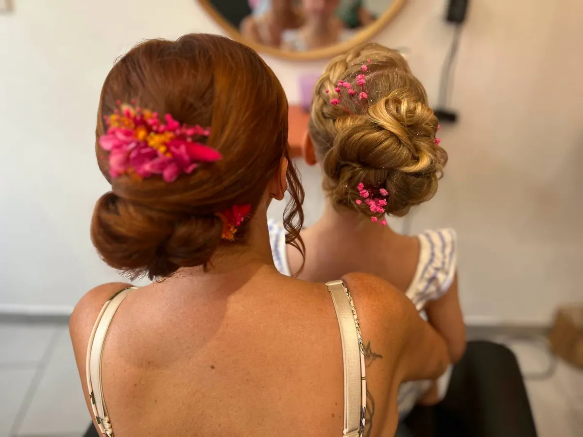Chignons de mariée et demoiselle d'honneur — coiffeur événement Boulogne-sur-Mer